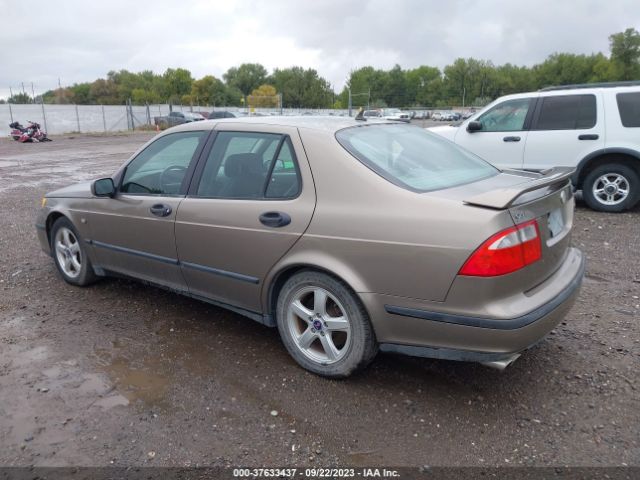 2002 SAAB 9-5 YS3ED49Z123020318 Photo 2
