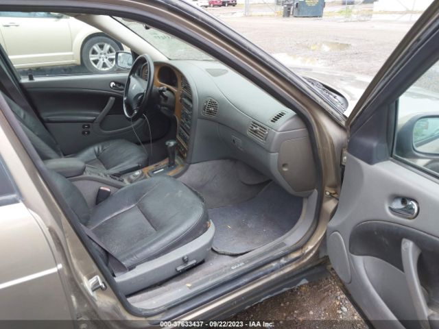 2002 SAAB 9-5 YS3ED49Z123020318 Photo 4