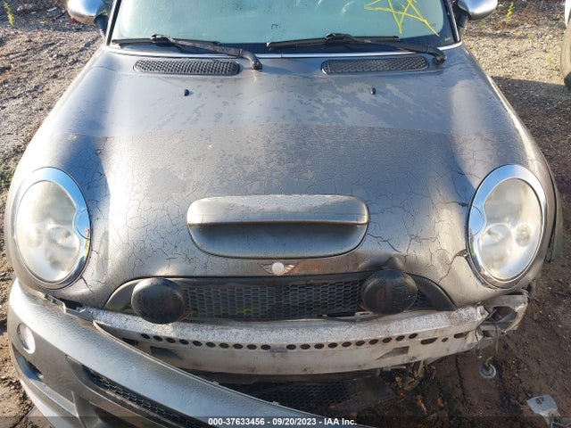 2004 MINI COOPER HARDTOP S VIN: WMWRE33474TD87336