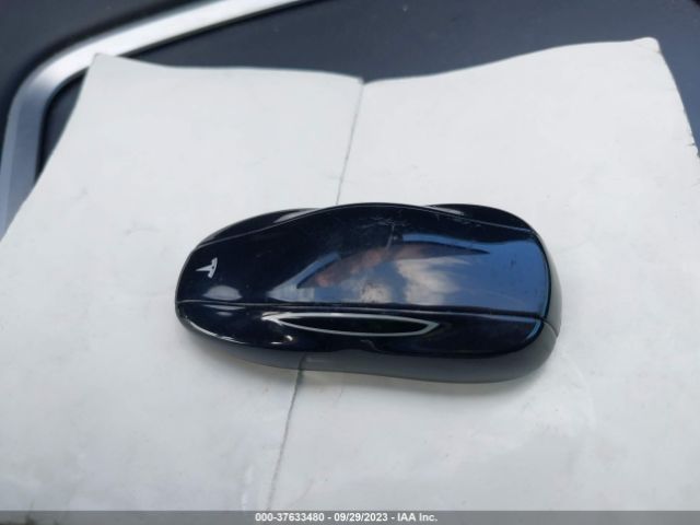 5YJYGDEE5MF270634 Tesla Model Y Long Range