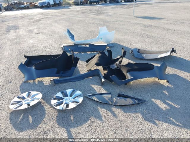 5YJYGDEE5MF270634 Tesla Model Y Long Range