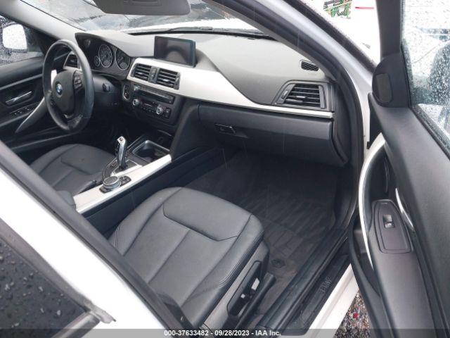 WBA3C3C54FK203738 BMW 320i Xdrive