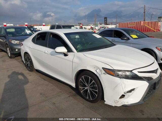 2018 4T1B11HK3JU111410 main image