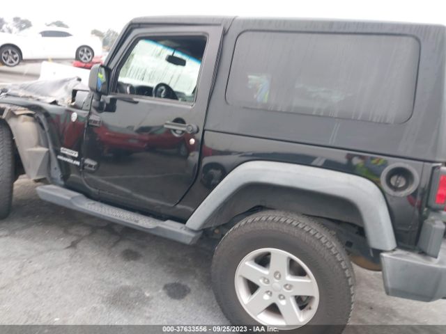 1C4GJWAG9FL698108 Jeep Wrangler Sport