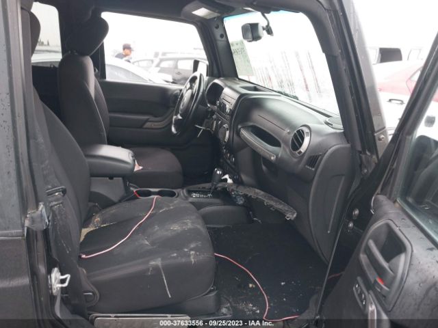 1C4GJWAG9FL698108 Jeep Wrangler Sport