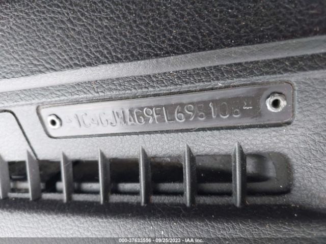 1C4GJWAG9FL698108 Jeep Wrangler Sport