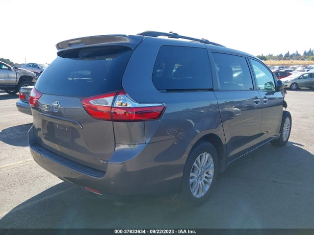Toyota Sienna Xle Auto Access 2017 5TDYZ3DC6HS794638 Image 4