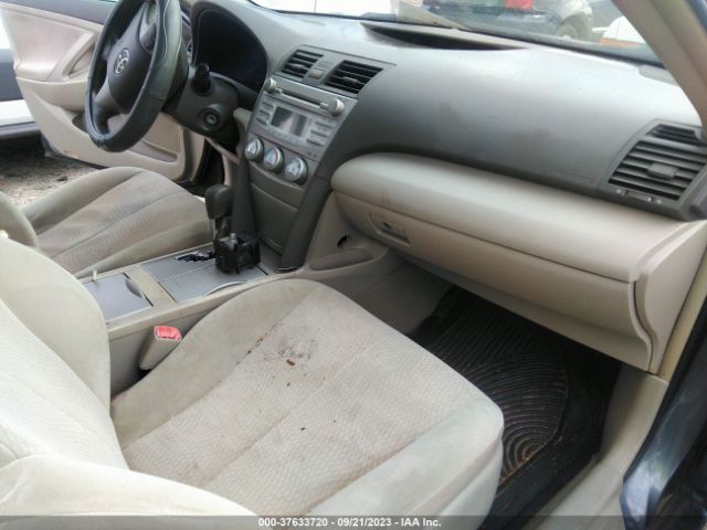 2011 TOYOTA CAMRY 4T1BF3EK2BU741115 Photo 4
