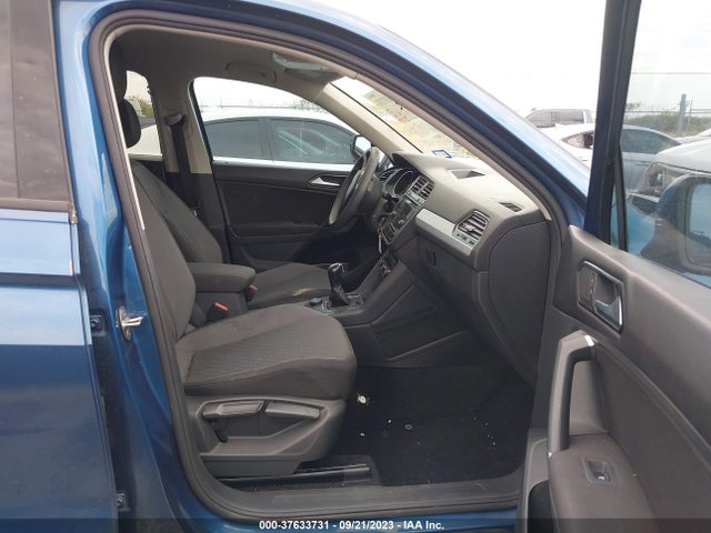 3VV0B7AX4JM042024 Volkswagen TIGUAN S
