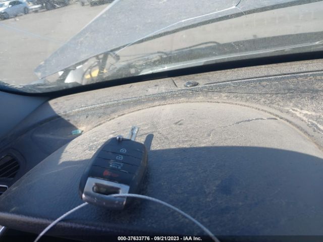 5XYKT3A67EG537907 KIA SORENTO LX