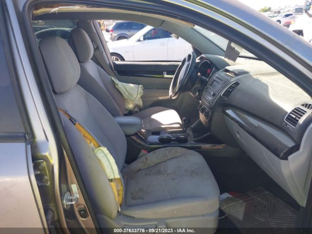 5XYKT3A67EG537907 KIA SORENTO LX