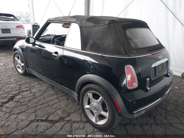 2005 MINI COOPER CONVERTIBLE WMWRF33435TF60588 Photo 2