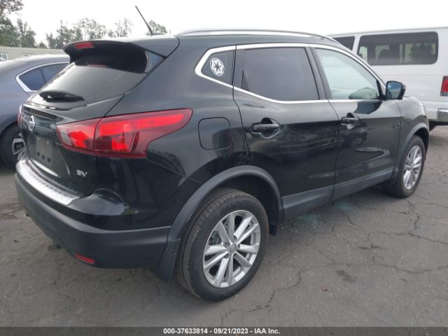 JN1BJ1CP7JW184990 Nissan Rogue Sport Sv