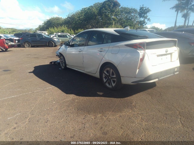 Toyota Prius Three Touring 2016 JTDKARFU2G3018528 Image 3