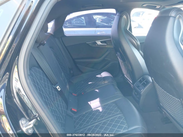 WAUB4AF40KA113938 Audi S4 Premium Plus