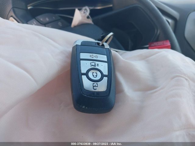 3FA6P0LU7HR302035 Ford Fusion Hybrid Se