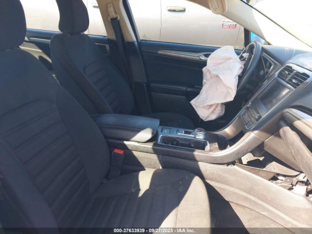 3FA6P0LU7HR302035 Ford Fusion Hybrid Se