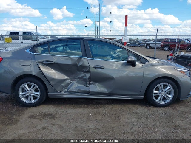 Chevrolet CRUZE LT 2018 1G1BE5SM8J7236789 Image 12