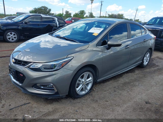 Chevrolet CRUZE LT 2018 1G1BE5SM8J7236789 Image 2