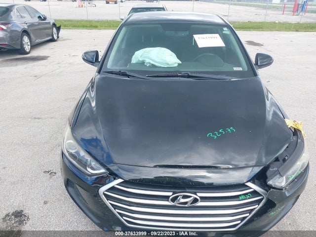 2018 HYUNDAI ELANTRA SEL VIN: 5NPD84LF5JH241591