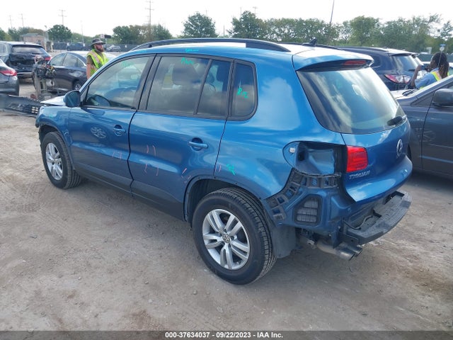 WVGAV7AX3HK020703 Volkswagen TIGUAN