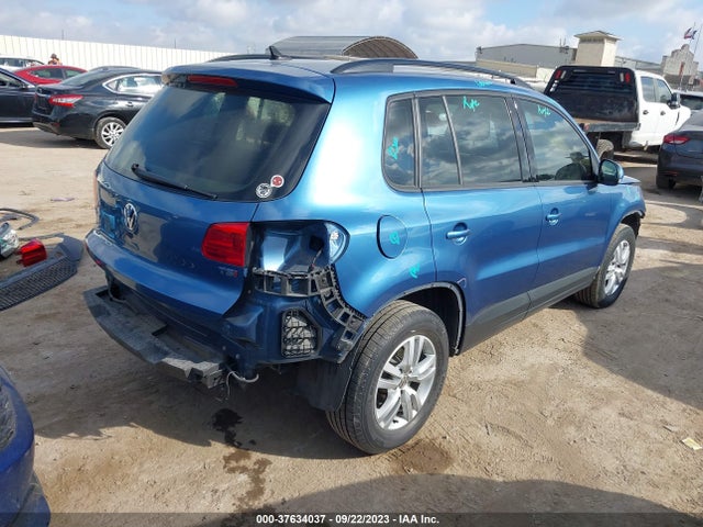 WVGAV7AX3HK020703 Volkswagen TIGUAN