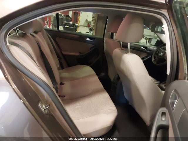 3VW2K7AJ9EM275855 Volkswagen Jetta Sedan S