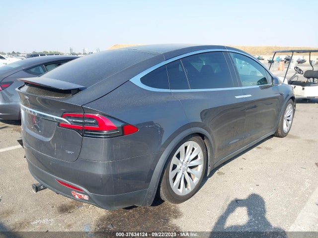 Tesla Model X 90d/75d/100d 2017 5YJXCAE24HF078171 Image 10