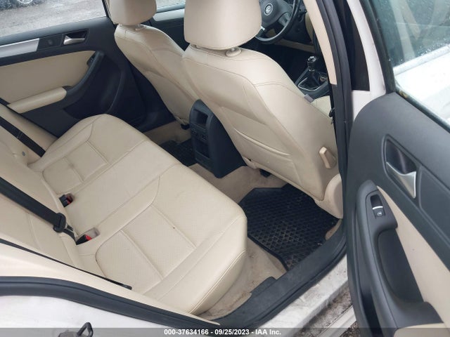 3VWB17AJ7EM206648 Volkswagen Jetta Sedan Se W/connectivity/sunroof