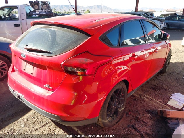 Ford FOCUS SE 2016 1FADP3K20GL325792 Image 4