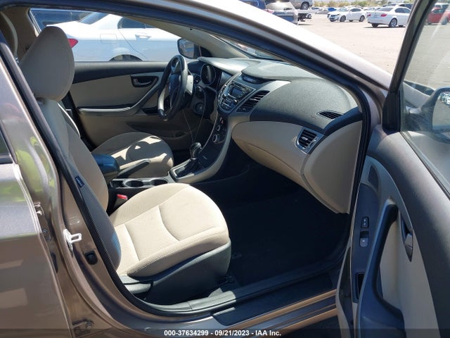 Hyundai ELANTRA SE 2016 5NPDH4AE6GH677949 Image 11