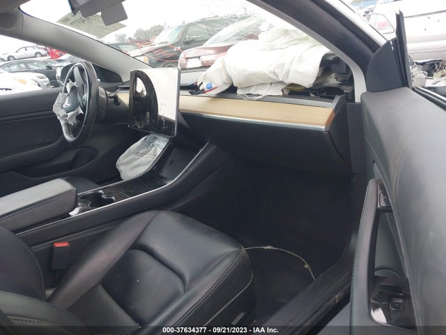 Tesla 2018 2018 5YJ3E1EA0JF173302 Image 15
