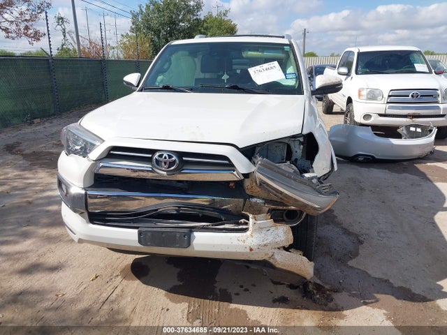 Toyota 4runner Limited 2020 JTEBU5JR1L5822865 Image 12