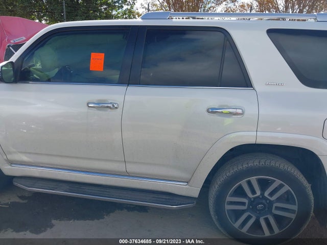 Toyota 4runner Limited 2020 JTEBU5JR1L5822865 Image 14