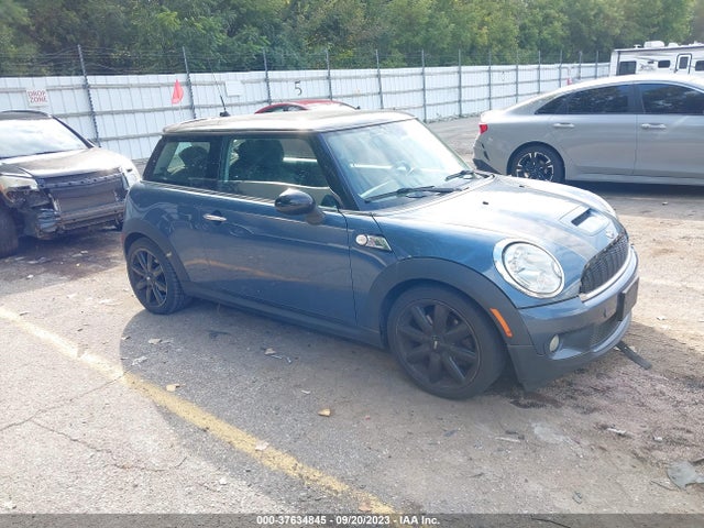 2010 MINI COOPER HARDTOP WMWMF7C54ATZ72004 Photo 0