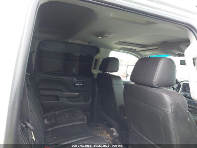 1GT12UEY9JF165452 GMC Sierra 2500hd Denali
