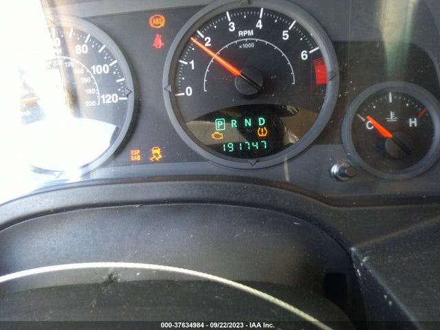 2008 JEEP COMPASS SPORT VIN: 1J8FF47WX8D733485