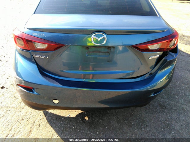 Mazda Mazda3 4-door Touring 2018 3MZBN1V37JM159130 Image 15