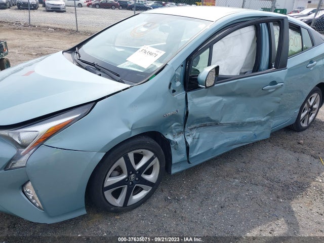 Toyota Prius Four 2016 JTDKARFU0G3003056 Image 6