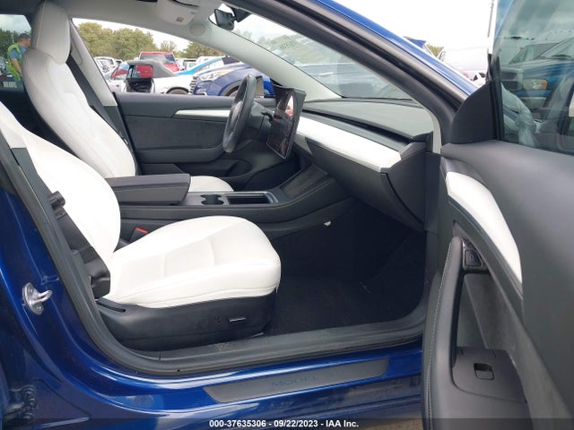 2021 TESLA MODEL 3 5YJ3E1EB2MF059685 Photo 4