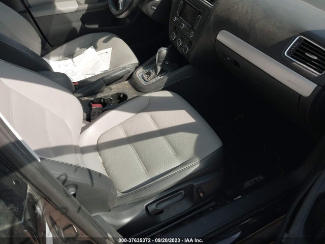 2013 VOLKSWAGEN JETTA SEDAN HYBRID SEL VIN: 3VW637AJ6DM315502