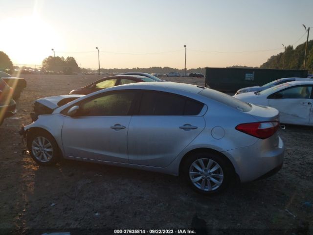 KNAFX4A84E5060033 KIA FORTE EX