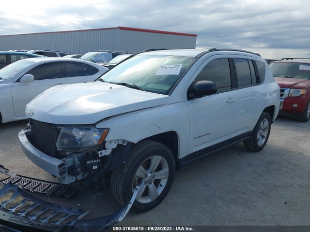 Jeep Compass Sport 2015 1C4NJDBB9FD416509 Image 2
