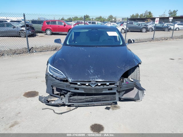 Tesla Model S 75d/p100d/100d 2018 5YJSA1E28JF272787 Image 11