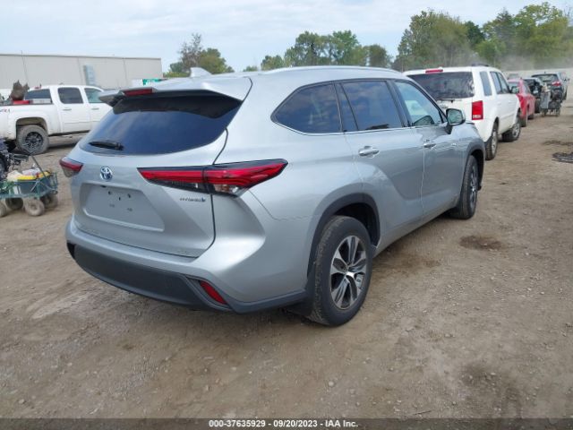 2021 TOYOTA HIGHLANDER 5TDGBRCH2MS524431 Photo 3