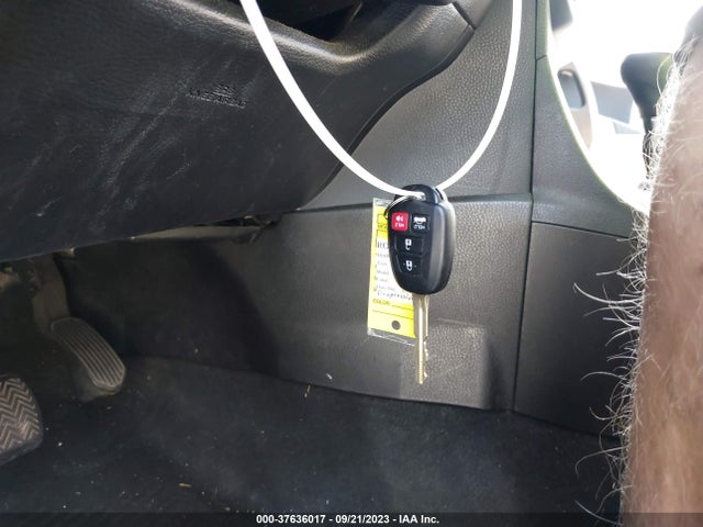 Toyota Corolla 2015 5YFBURHE7FP303874 Image 25