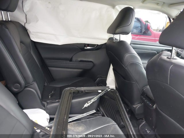 Toyota Highlander Xle 2023 5TDKDRAH4PS018286 Image 8