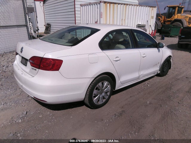 2013 VOLKSWAGEN JETTA SEDAN SE VIN: 3VWBP7AJ3DM397899