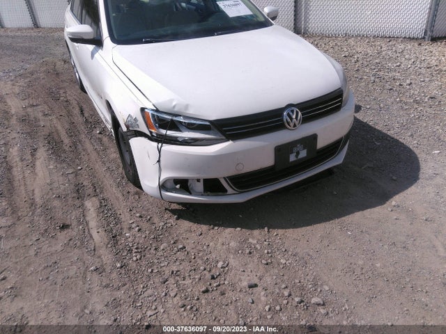 2013 VOLKSWAGEN JETTA SEDAN SE VIN: 3VWBP7AJ3DM397899
