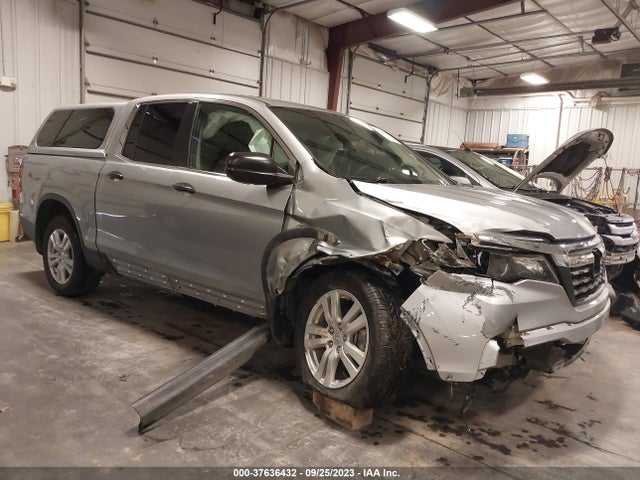 2017 HONDA RIDGELINE RT VIN: 5FPYK3F22HB038101